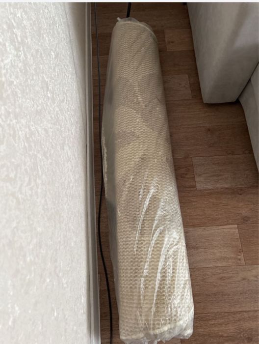 Продам ковер овальной формы