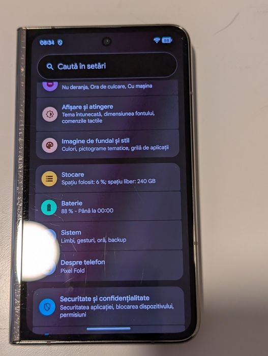 Google Pixel Fold( ecranul mare defect )