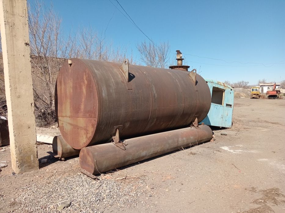 Продам ёмкости разные