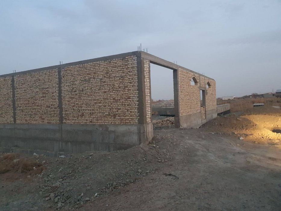 Продам недостроенный участок