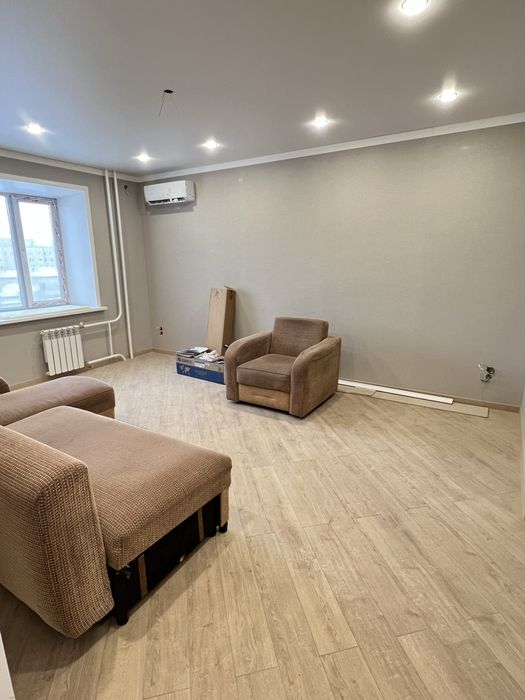 Продам диван угловой с креслом