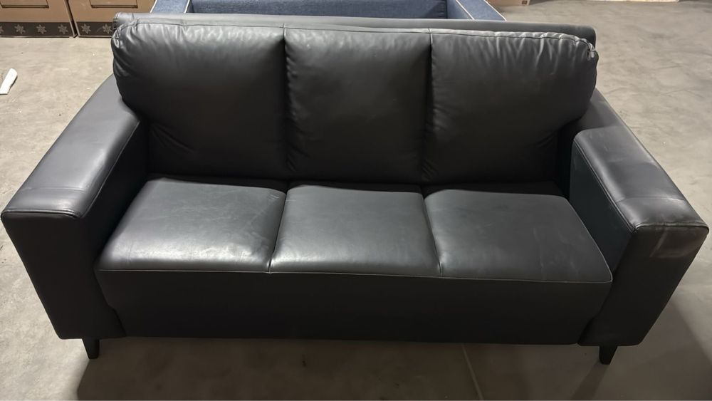 Продам кресло кожанное!