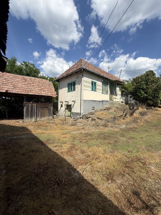 Casa de vanzare