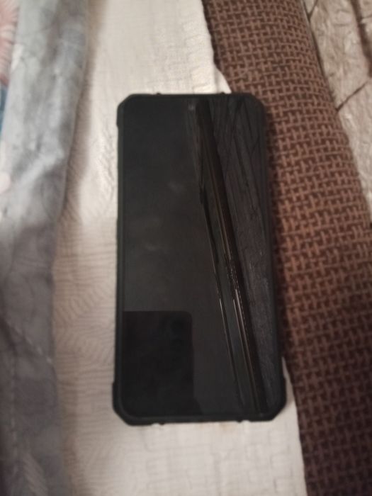 Продам телефон  новый