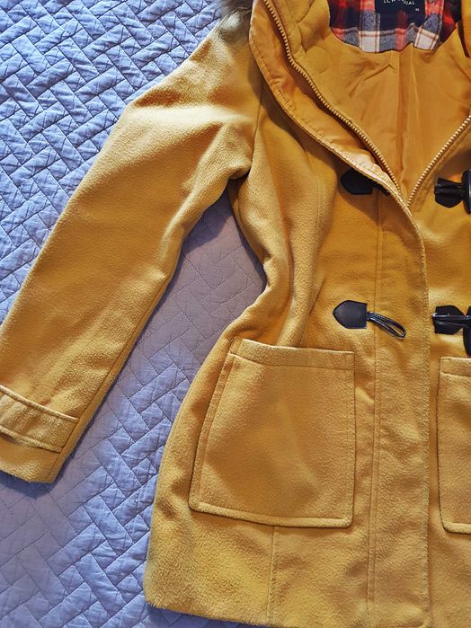 Уникално жълто палто