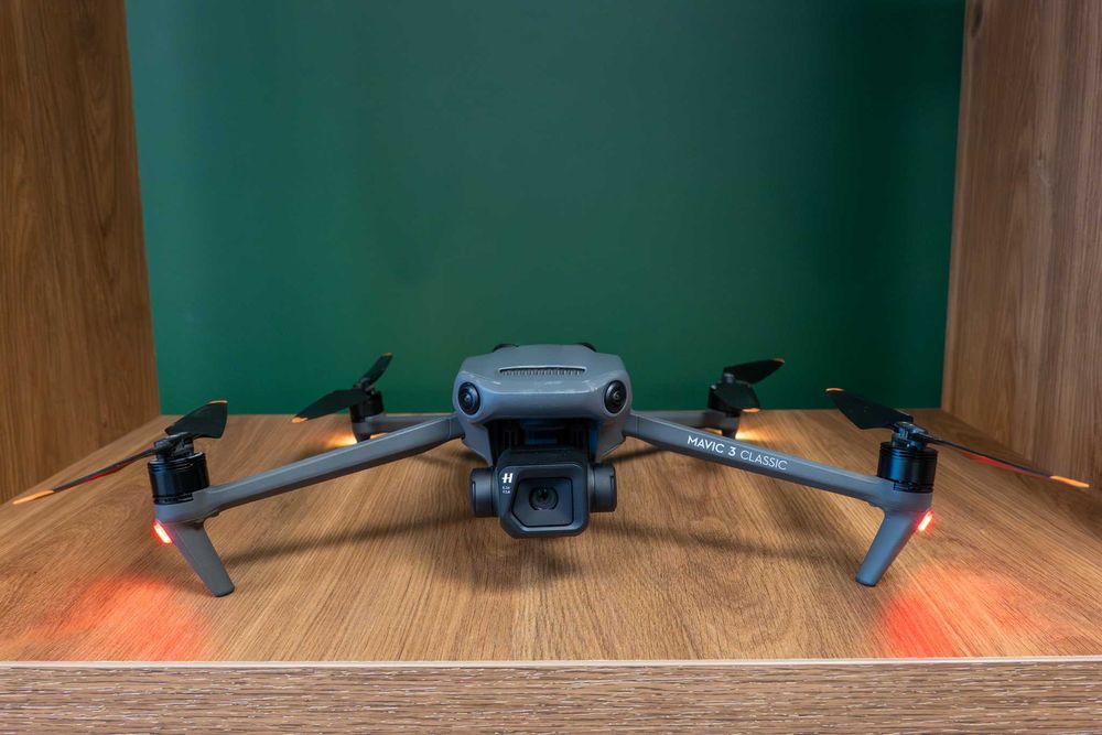 Drona DJI Mavic 3 Clasic + Fly More Combo