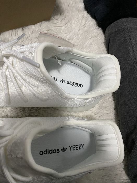 Yezzy 350 white