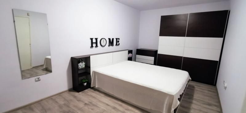 Дава се под наем Тристаен апартамент в Пловдив, Център - 90 кв.м за 750 € - Снимка #5