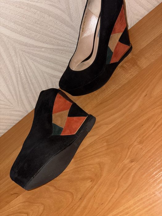 Туфли замшевые на горке