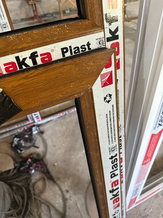 Akfa Eshik va romlari