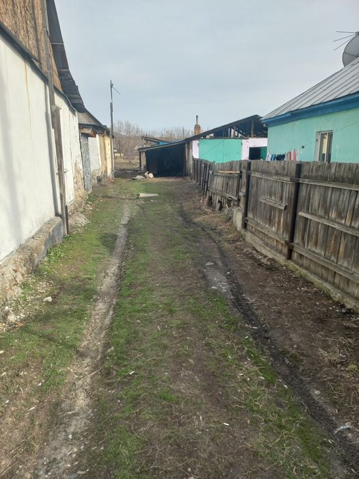 Титановая 44  3 Дома