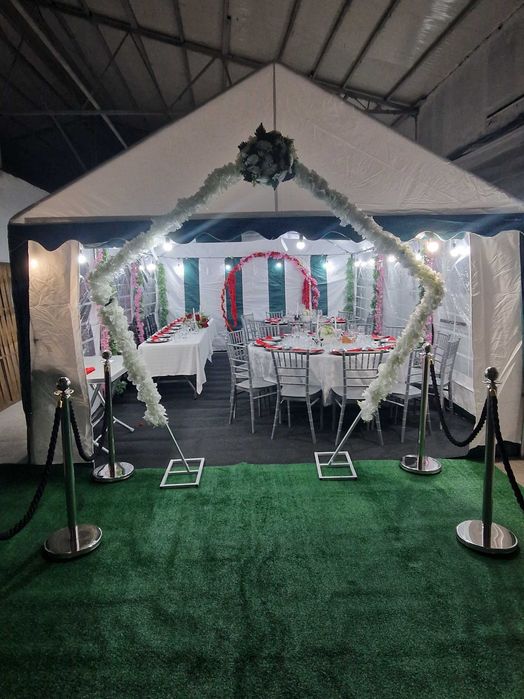 Inchiriem mese,scaune,pentru evenimente logistica de care aveti nevoie