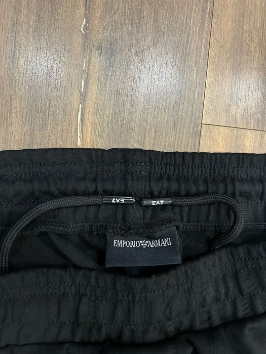 ОРИГИНАЛЕН екип Emporio Armani Exchange