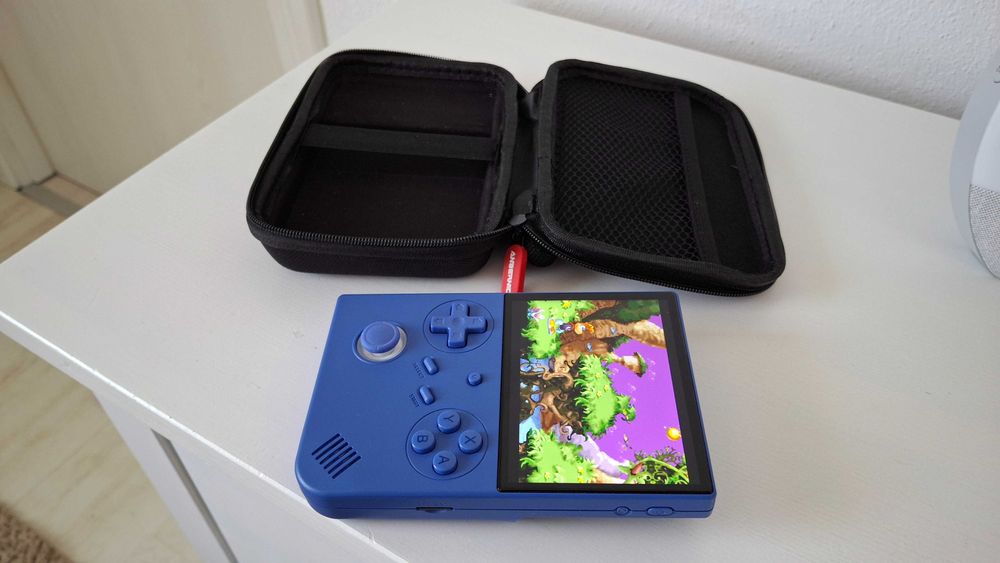 Consola Retro Gaming premium Anbernic RG40XXV 256GB 11500 Jocuri (PS1, PSP, N64, SNES, GameBoy etc)