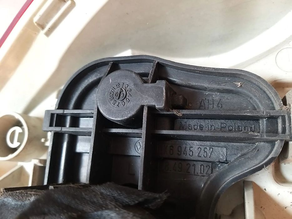 Stop tripla lampa stanga aripa vw golf 5 1k 1k6945257