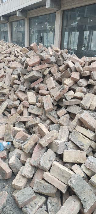 продаются б/у кирпичи