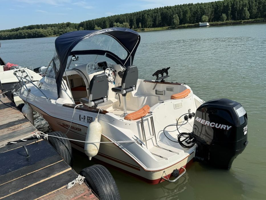 Barca Quicksilver 540 Motor Mercury 115 cp 4 Stroke