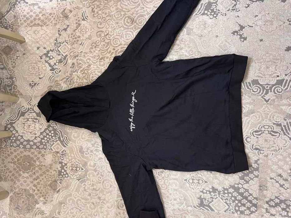 худи женские черные с  принтами , штаны с принтами , кофта в клетку