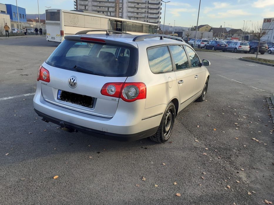 Vând Volkswagen Passat