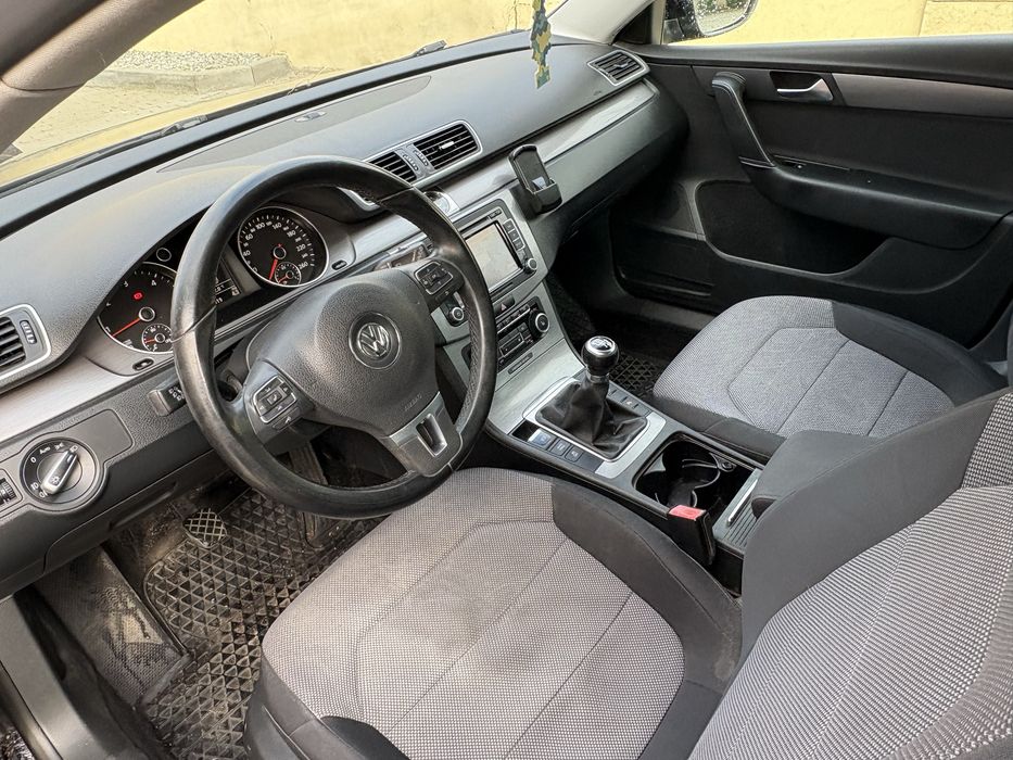 VOLKSWAGEN Passat 2012 — imagine 5