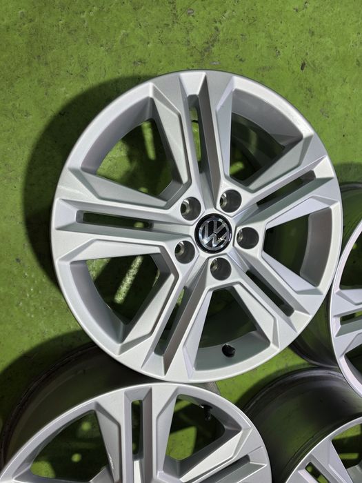 17 5x112 Vw T Rock Golf Touran Caddy лети джанти 5х112 тоарана кади