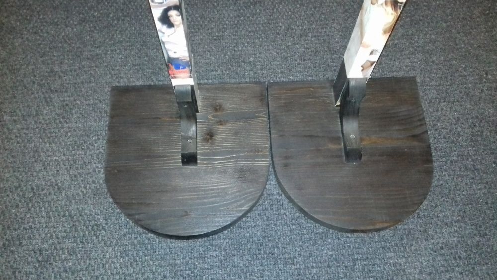 Стойки за сараунд тонколони