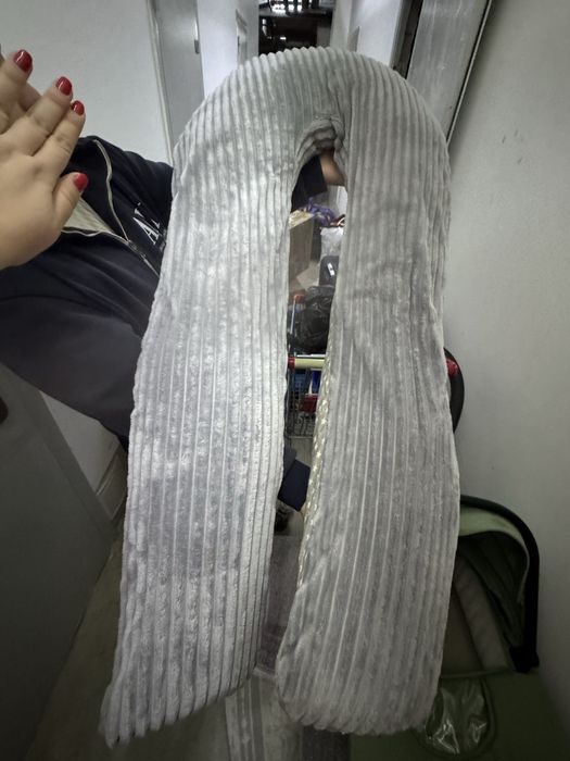 Продам подцшку для беременнных