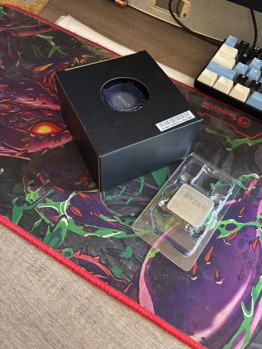 Procesor AMD Ryzen 5 2600 + Cooler Wraith Stealth Nou Nout