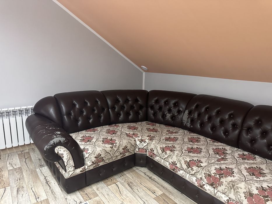 Угловой диван в зал или гостиную