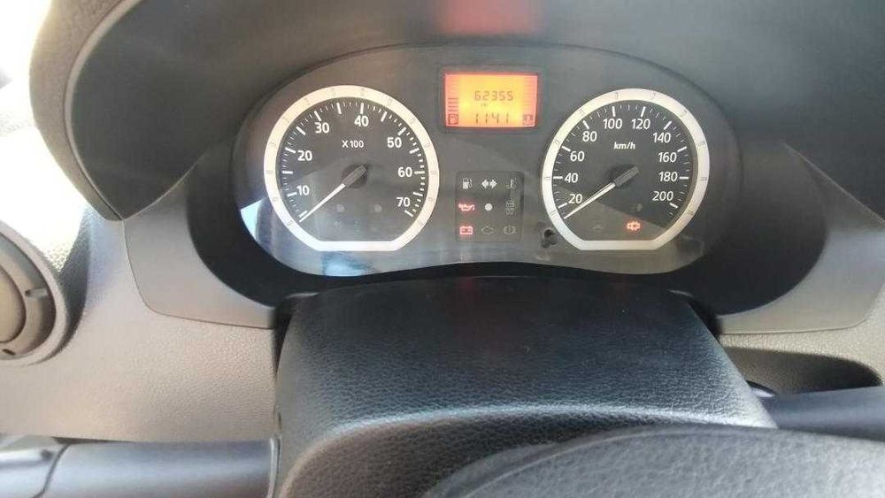 Vând Dacia Logan 1.4 MPI