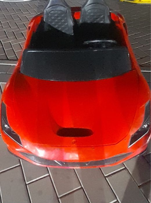 Детский электромобуль Ferrari