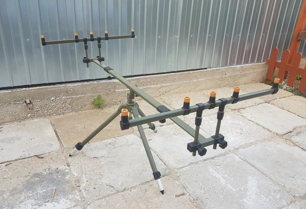 Rod Pod EAST SHARK pentru 3 sau 4 Lansete Tripod 360 Grade
