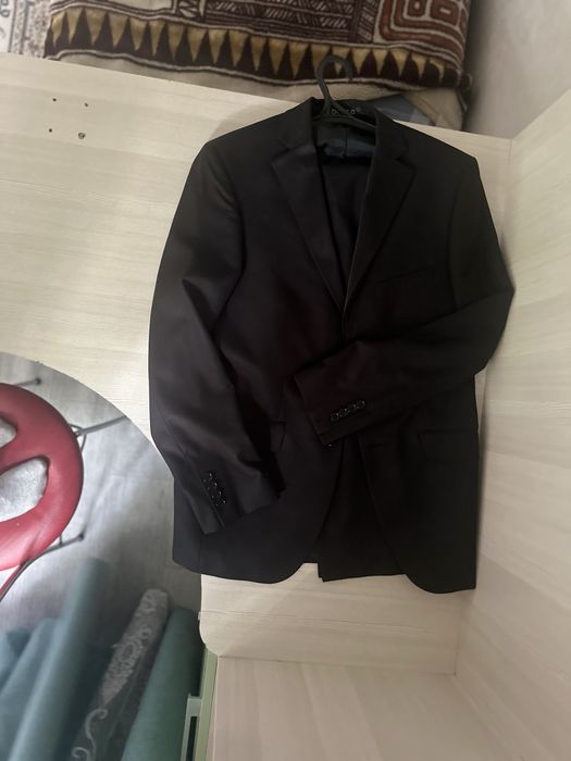 Продам мужской костюм.