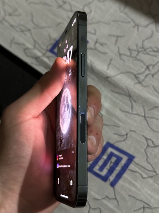 12 pro LLA sotiladi arzon