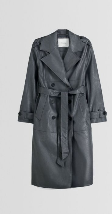 Нов кожен шлифер Bershka с ревери от пух