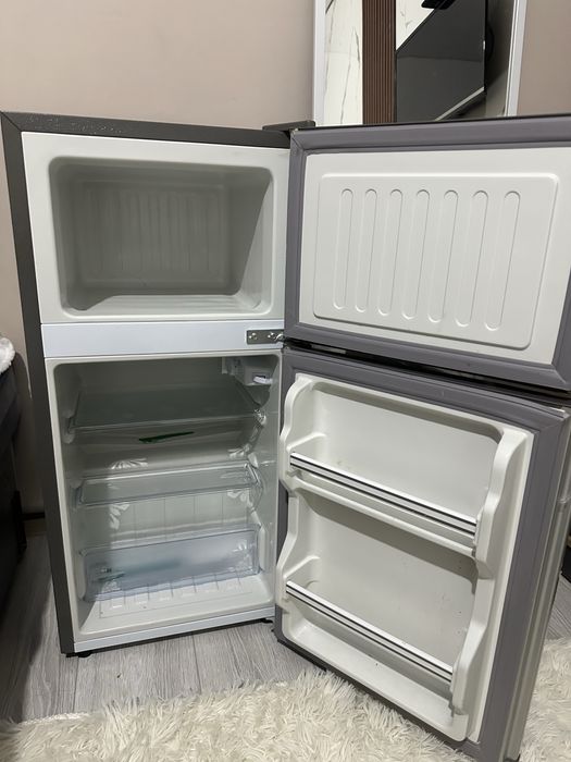 Продам мини холодильник