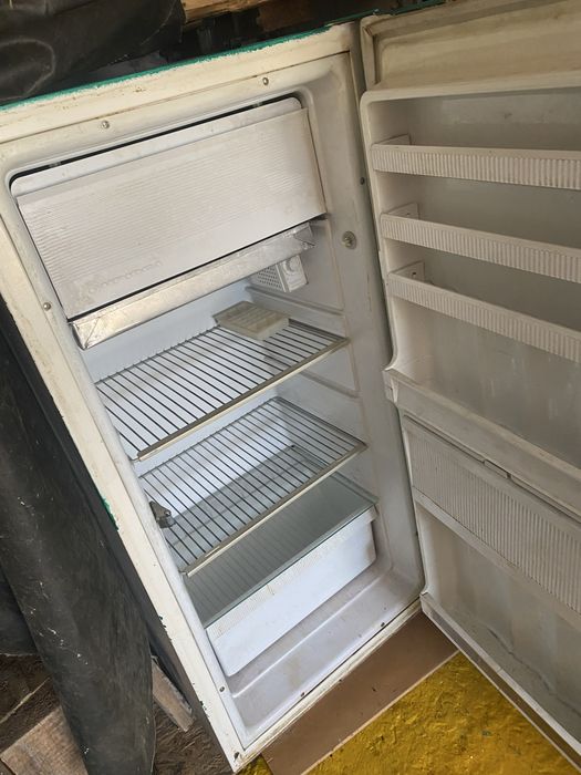 Продам советский холодильник