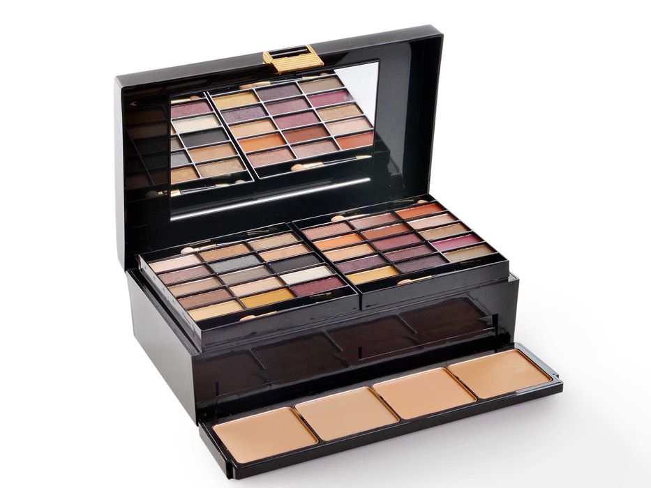 Комплект грим Miss Rose – многофункционална палитра с огледало