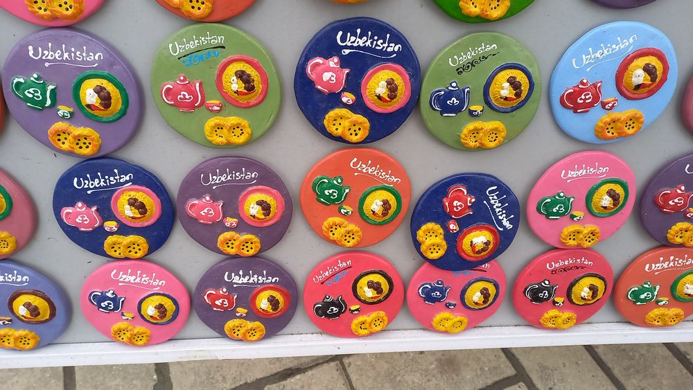 Сувенирные магниты разные