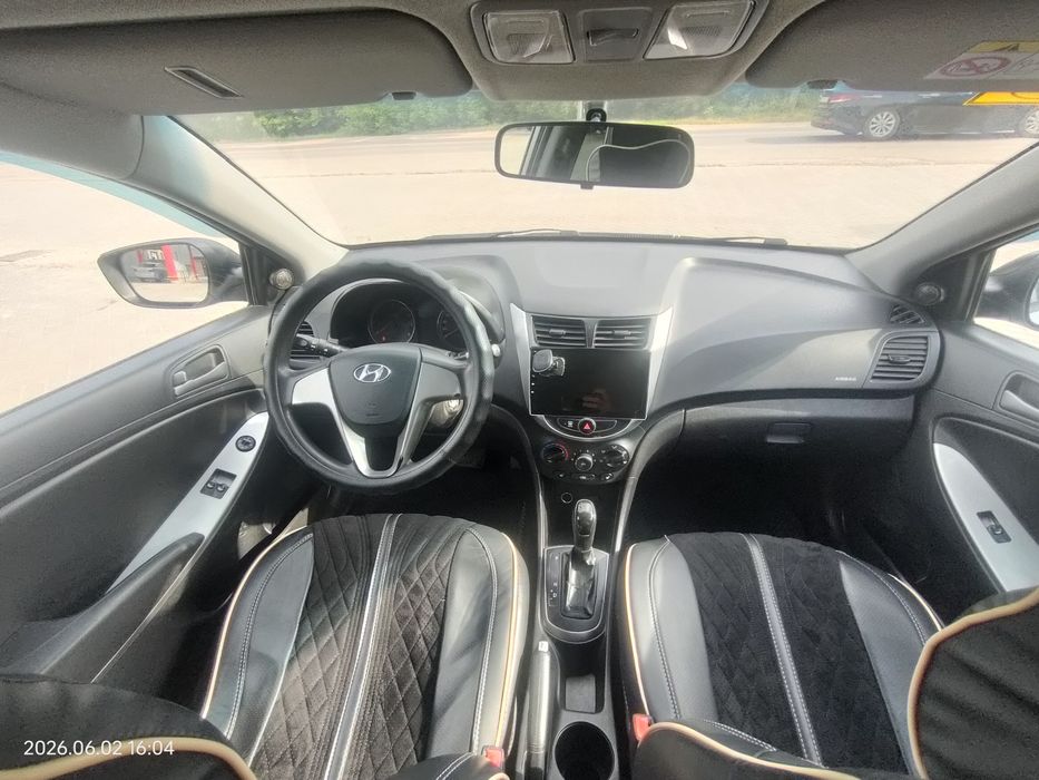 Hyundai Accent 2015