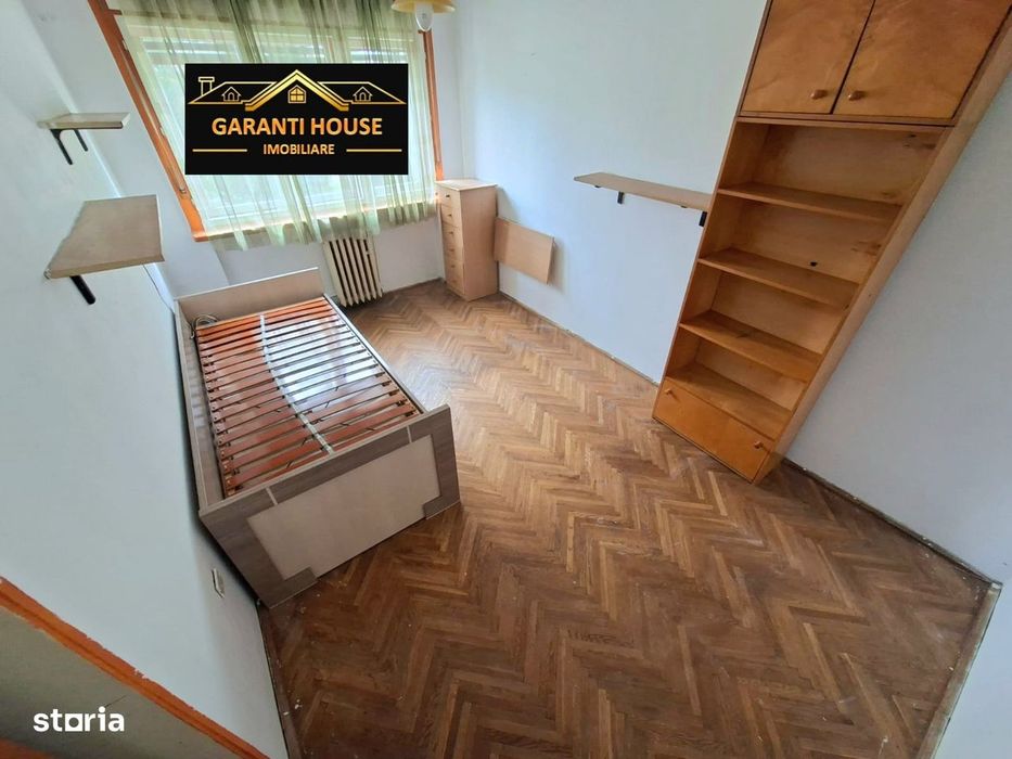 Zona Iza, apartament cu 3 camere, garaj sub bloc, boxa, 125 000€ neg.