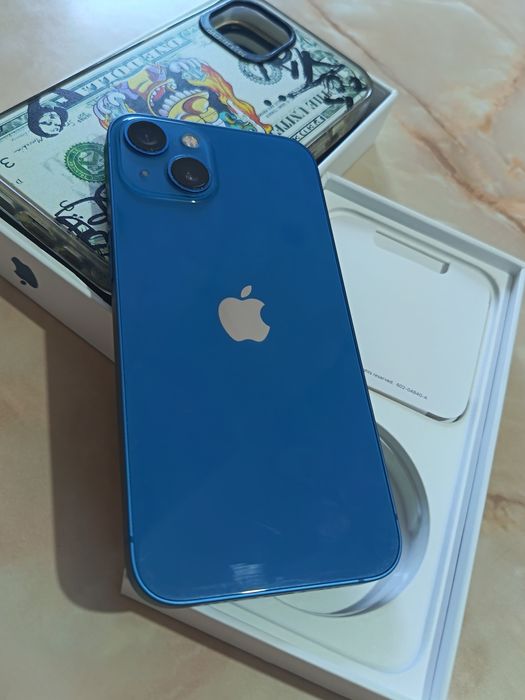 Vand iphone 13  de 128g cu gevey