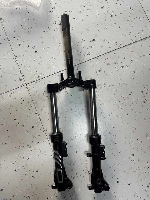 Амортизаторы на электро трицикл.