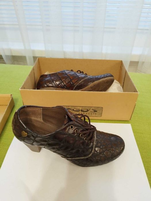 кафеви обувки Неди стил с нисък ток 37 номер