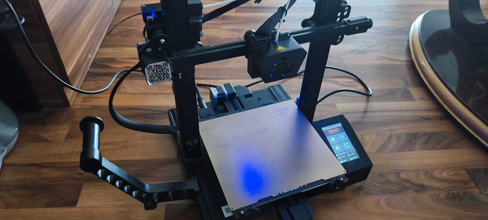 Imprimantă 3D Creality CR-6 SE – Stare buna, auto-nivelare inteligentă