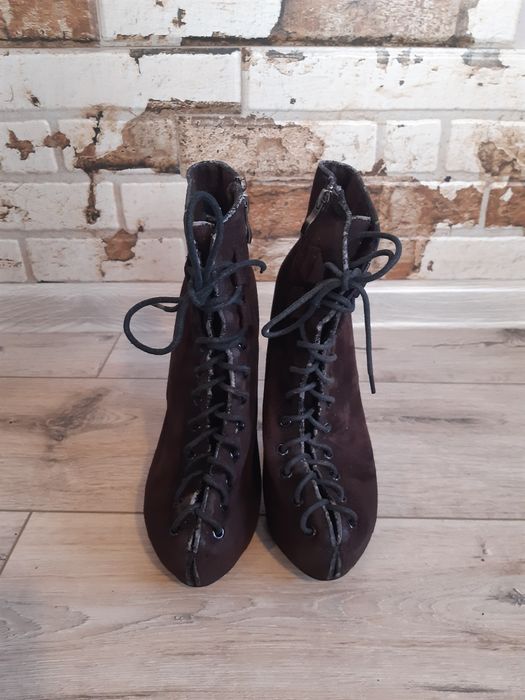 Велурени / кожени боти ботуши