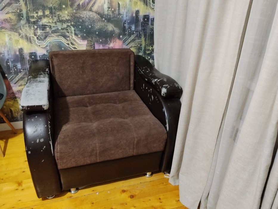 Продам кресло,кровать