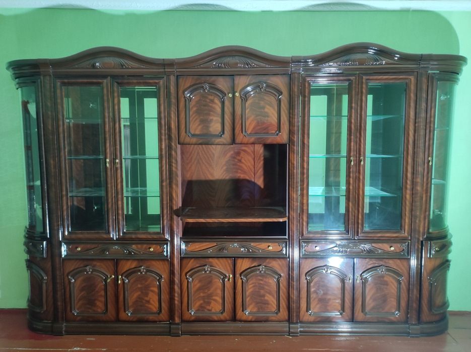 Срочно продается горка стенка