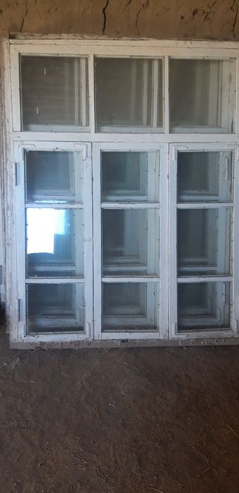 Deraza shisha kuzlari bilan