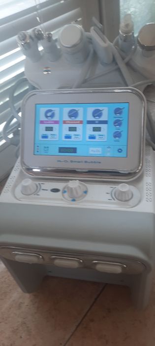 Апарат за Водно Дермабразио 6в1